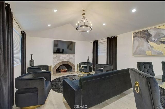 9578 Sunland, Shadow Hills