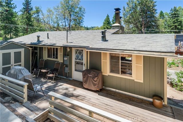 37667 Live Oak Street, Angelus Oaks