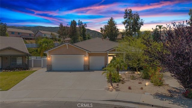 27707 Blue Mesa, Corona