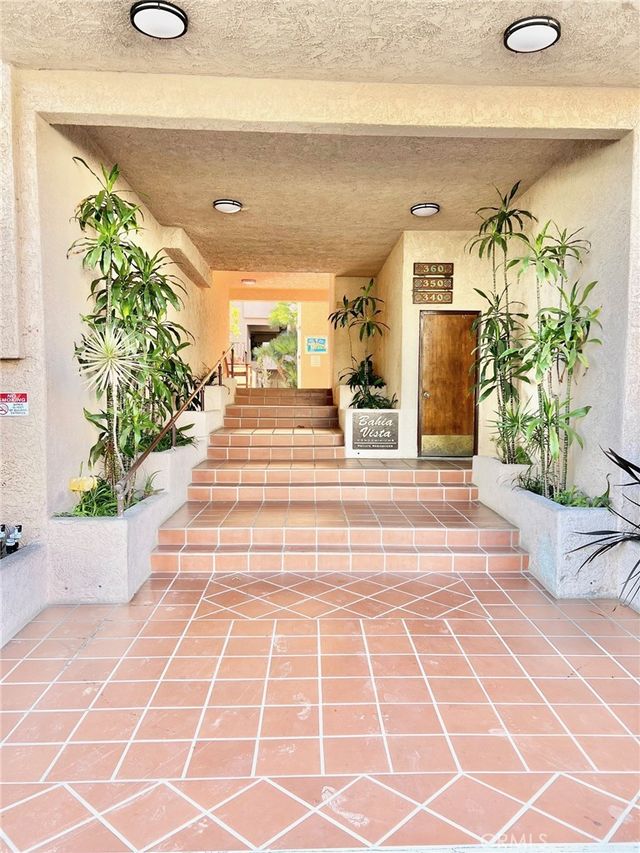 340 Clemente # 10, Avalon