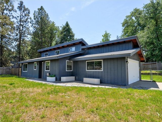 45744 N Oakview, Oakhurst