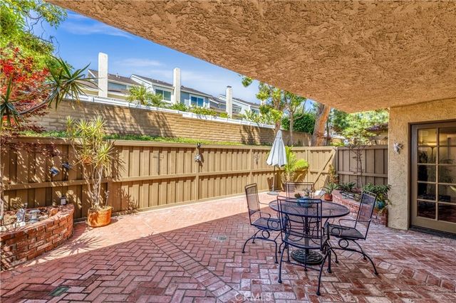 25231 Tanoak, Lake Forest