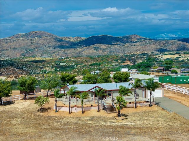 38687 Calle Segovia, Temecula