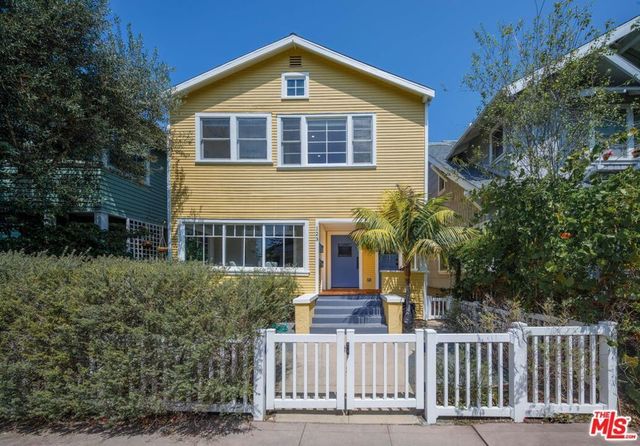 123 Wavecrest Avenue, Venice