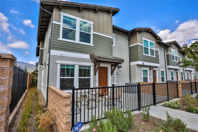 6392 Sierra Vista # 5, Fontana