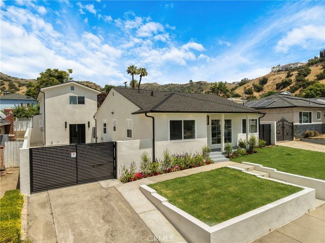 8330 Outland View Drive, Sun Valley
