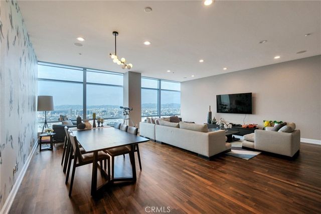 900 W Olympic Boulevard # 45f, Los Angeles