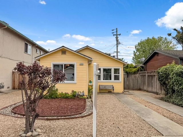 4630 Jewel Street, Capitola
