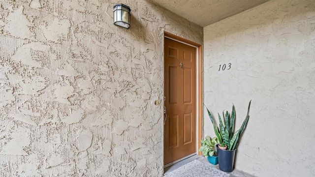 589 N Johnson Avenue # 103, El Cajon