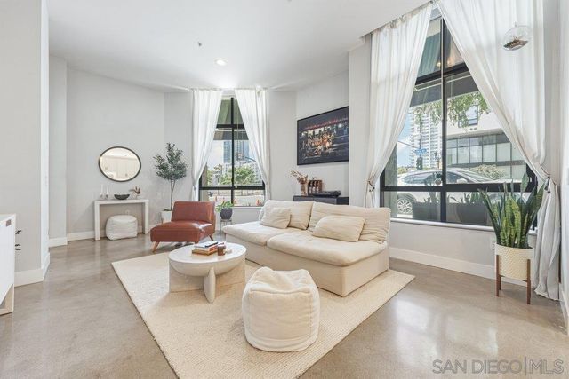 1400 Broadway # 1102, San Diego