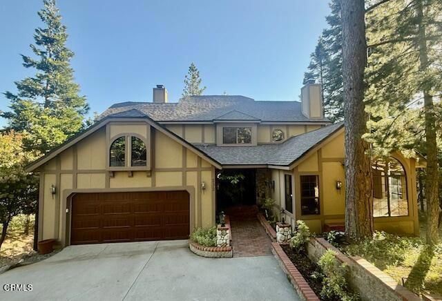 232 N Fairway Drive N, Lake Arrowhead