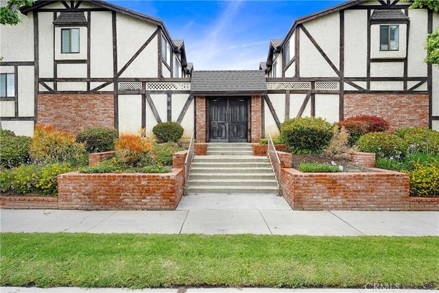 20737 Roscoe Boulevard # 203, Winnetka