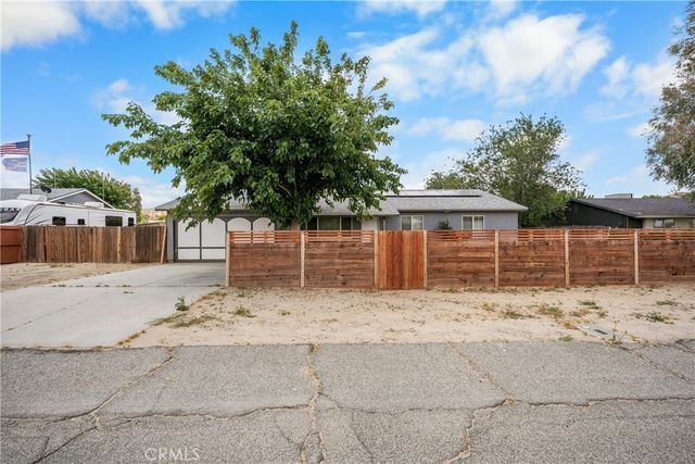17152 Schollview Avenue, Palmdale