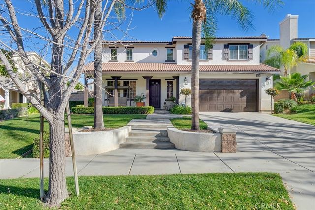 2967 Mangular, Corona