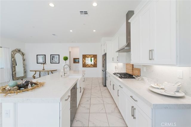 11986 Sagecrest Court, Corona