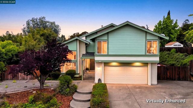 877 Dover Cir, Benicia
