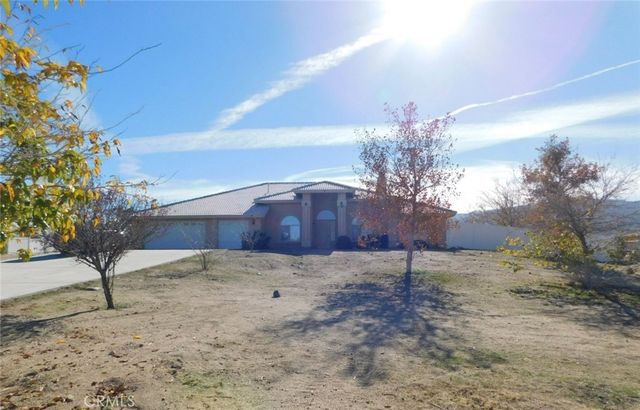 1861 Calaveras, Pinon Hills