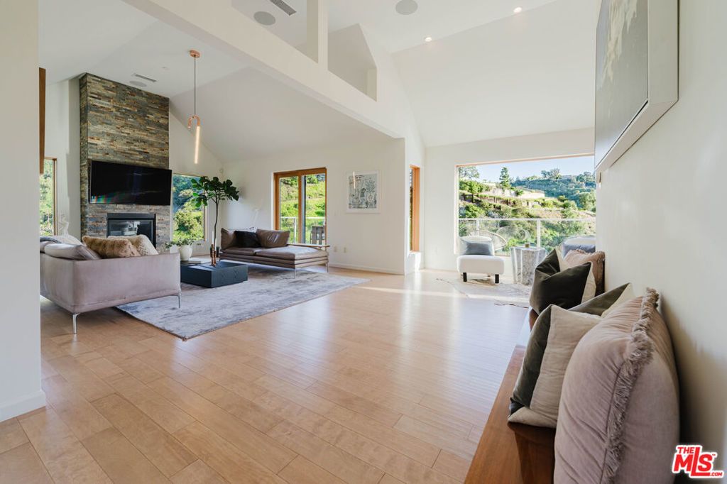 10110 Cielo Drive, Beverly Hills