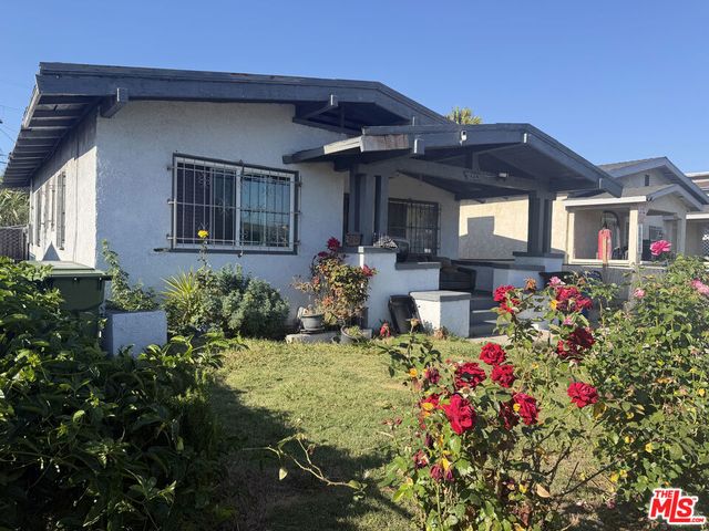 213 W 83rd Street, Los Angeles