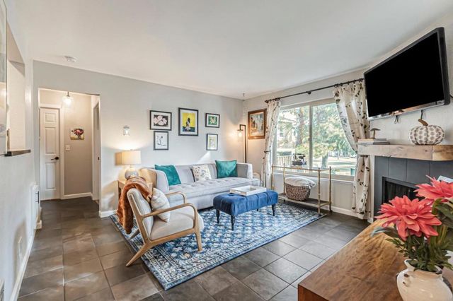 2857 S Bascom Avenue # 101, Campbell
