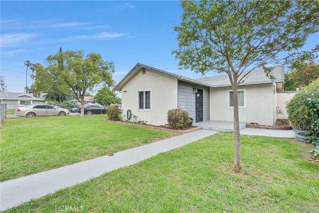 4997 Hollyhock, Riverside