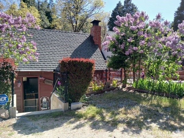 23683 Manzanita, Crestline