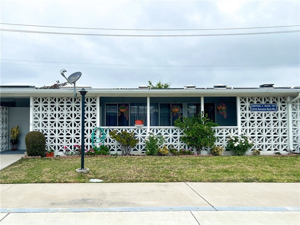1321 Golden Rain Rd., M2-67d, Seal Beach