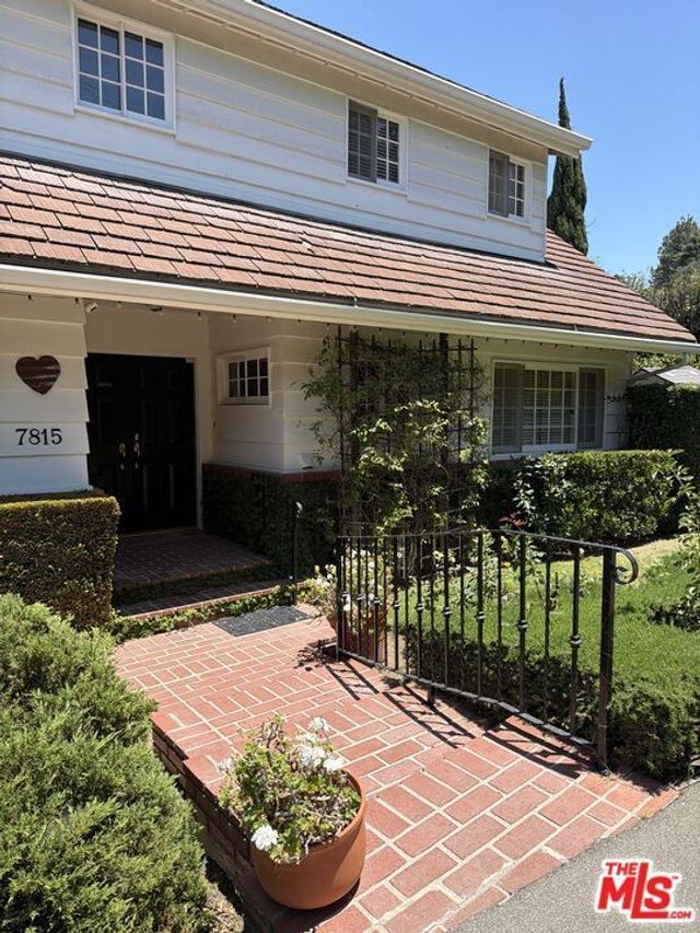 7815 Mulholland, Los Angeles