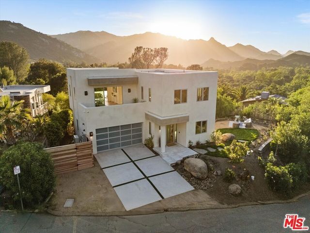 25638 Monte Nido Drive, Calabasas