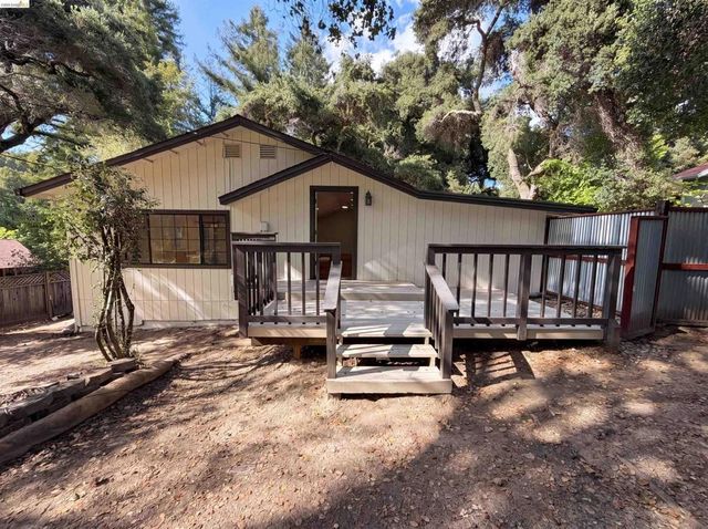 155 Estates Dr, Ben Lomond