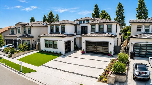 17777 Joshua Cir, Fountain Valley