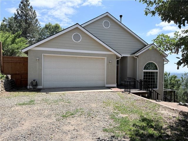 34914 Sneezeweed Lane, North Fork