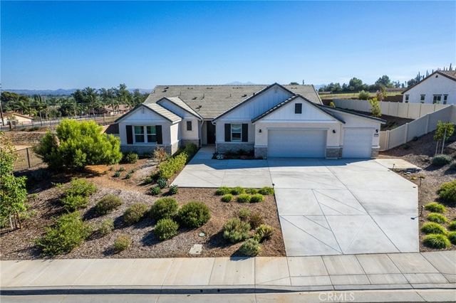 5888 Saddlehorn Lane, Jurupa Valley