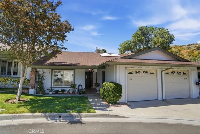 19427 Oak Crossing, Newhall