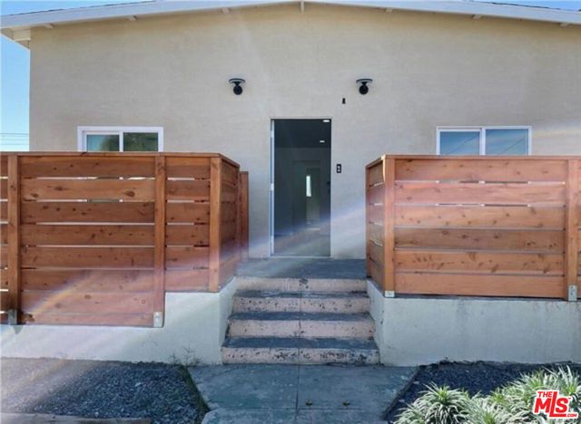 328 W Elm Street, Compton