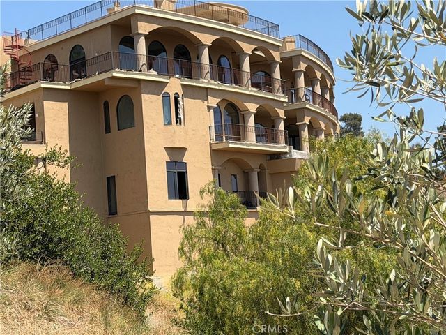 85 Altamont, Camarillo