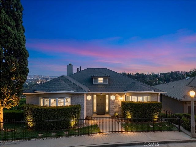 3664 Holboro, Los Angeles