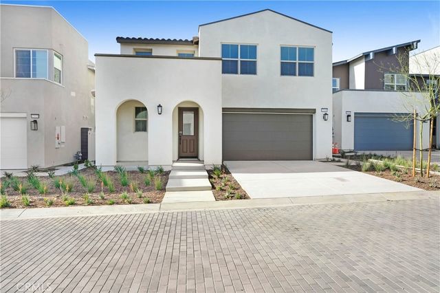 15940 Caterpillar Drive, Fontana
