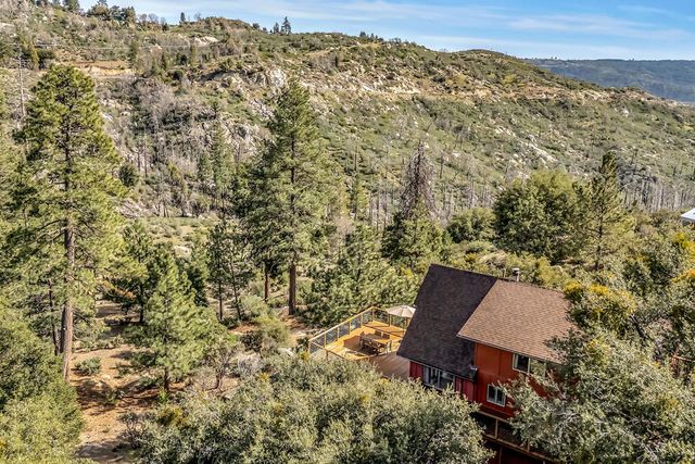 26870 Robin Drive, Idyllwild