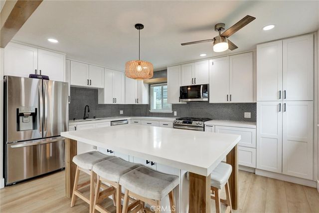33288 Landerville, Lake Elsinore