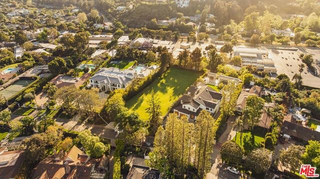 121 S Rockingham Avenue, Los Angeles