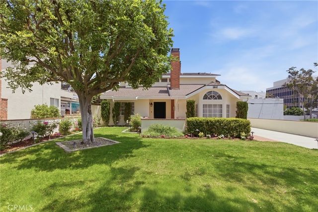 3642 Locust Ave, Long Beach