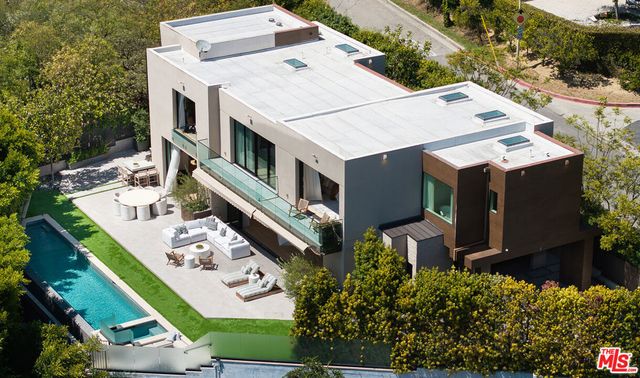 815 N Tigertail Road, Los Angeles