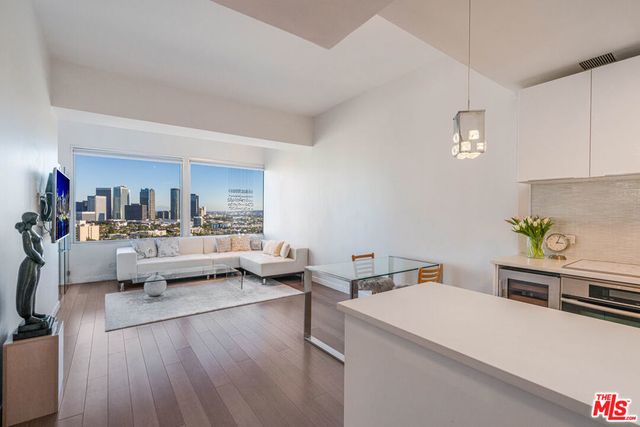 10501 Wilshire Boulevard # 1904, Los Angeles