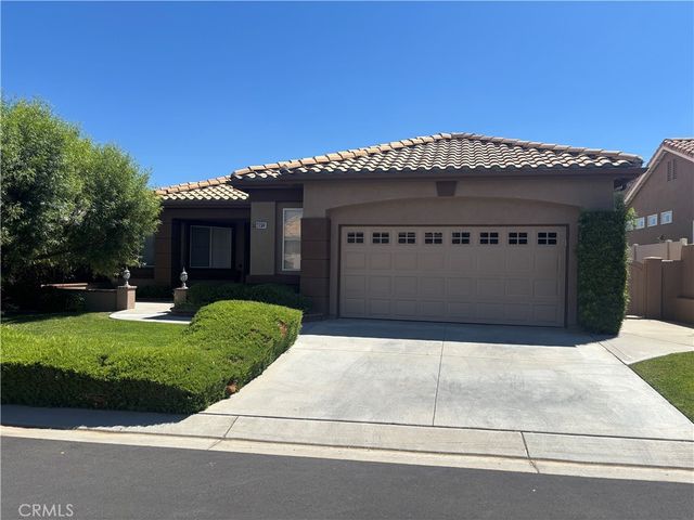 4913 Singing Hills, Banning