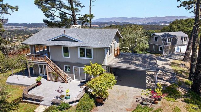 505 Hidden Valley Road, Royal Oaks