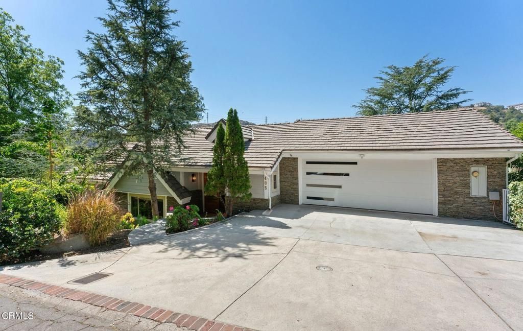 405 Woodcliffe Road, Pasadena