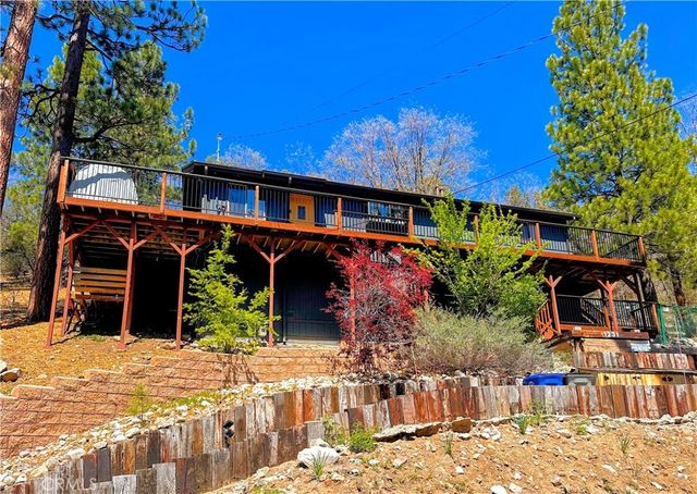 1231 Ridge, Fawnskin
