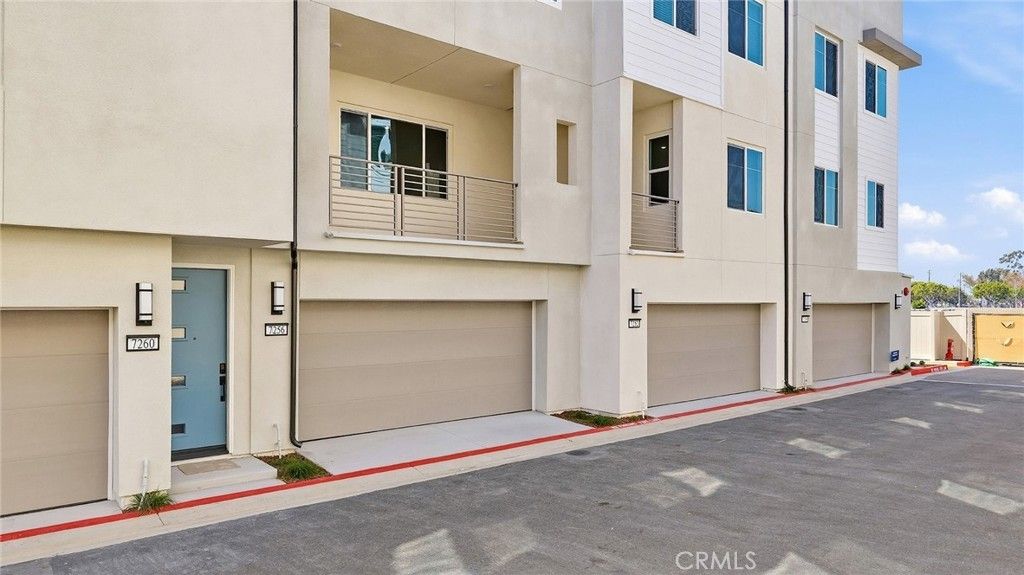 7256 Pointbreak Drive, Huntington Beach