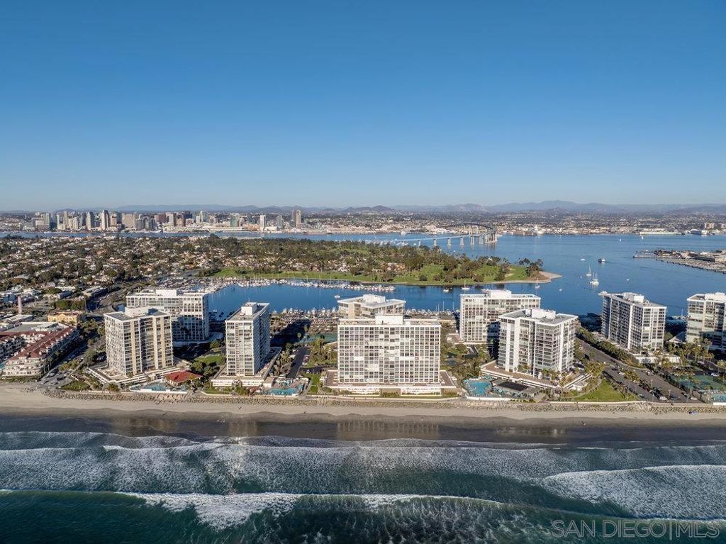 1810 Avenida Del Mundo # 601, Coronado